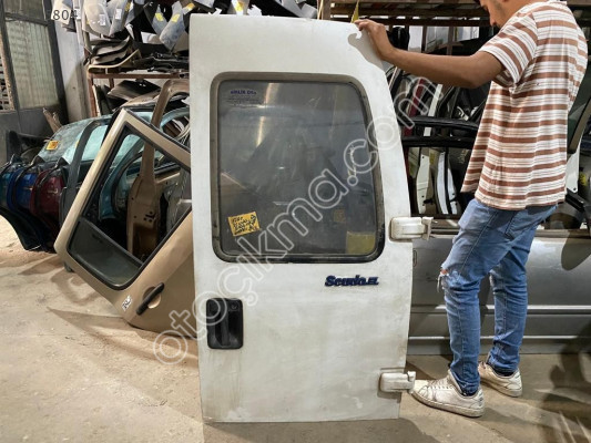 FİAT SCUDO BAGAJ KAPAĞI 1998-2003 MODEL SAĞ TARAF ORJİNAL