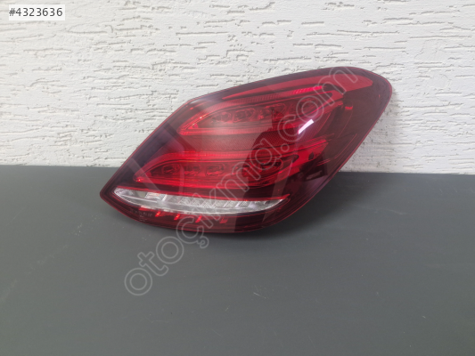 W205 C200 SAĞ ARKA STOP LAMBASI SIFIR 2014-2018