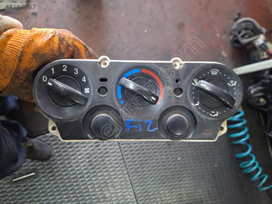 FORD FİESTA 2 2002-06 ARASI KLİMASIZ KALORİFER KONTROL PANELİ