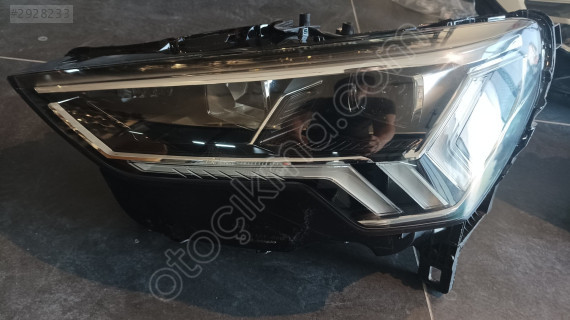 AUDİ Q3 SOL FAR 2019 2023 83A941033 C