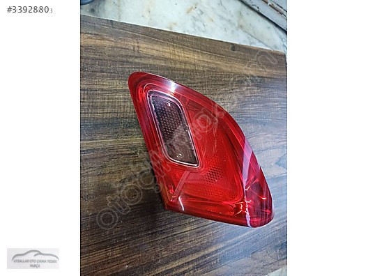 Opel Astra J Hatchback sağ arka iç stop çıkma orijinal