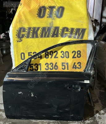 AUDİ A4 SOL ÖN KAPI