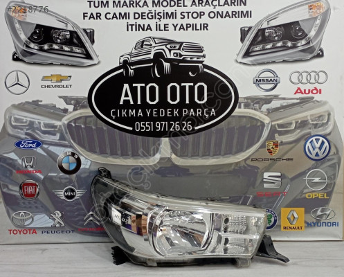 TOYOTA HİLUX  ORJİNAL ÇIKMA SAĞ FAR