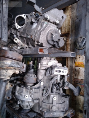 touran 1.9tdi 6ileri şanzıman orjinal garantili çıkma