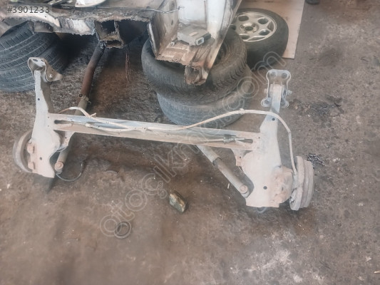 FORD ESCORT ARKA DİNGİL ÇIKMA