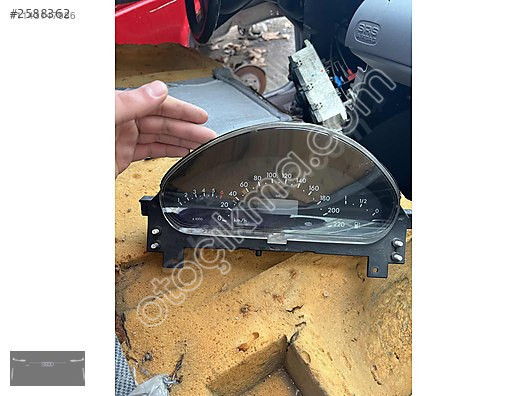 Mercedes A160 gösterge saati