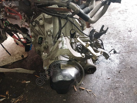 DACİA SANDERO STEPWAY 1.5 DCİ ŞANZIMAN ÇIKMA