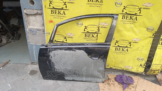 OPEL CORSA D SOL ÖN KAPİ SİYAH ÇIKMA ORJİNAL YEDEK PARÇA