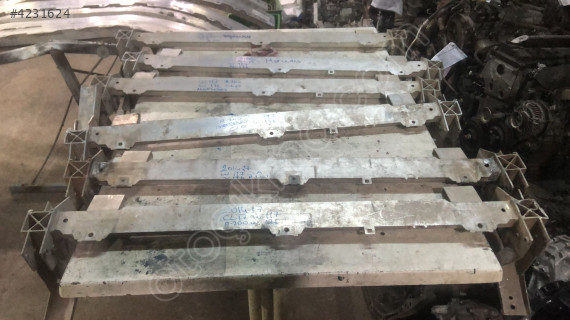 2014-2017 MERCEDES CLA ÖN TAMPON DEMİRİ