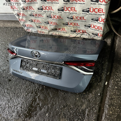 TOYOTA COROLLA 2018-ÜZERİ FABRİKASYON BOYALI HATASIZ ÜÇEL OTO