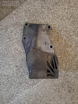 VW POLO 2000 AEE MOTOR KULAĞI 030199275C