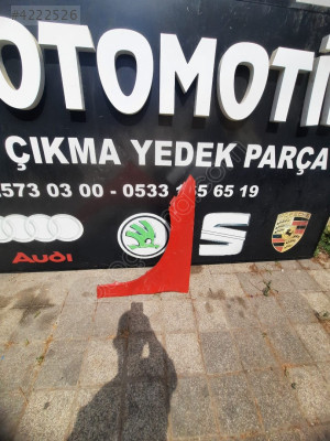 SKODA SCALA SOL ÖN ÇAMURLUK