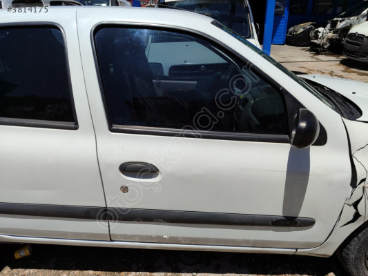 RENAULT CLIO 2  SAG ON KAPI CIKMA
