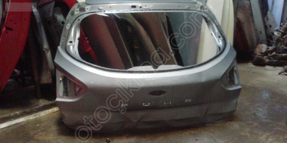 Ford puma bagaj kapağı çıkma