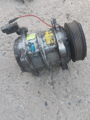 LAGUNA 1997 MODEL 2.0 BENZİNLİ KLİMA KOMPRESÖR ORJİNAL
