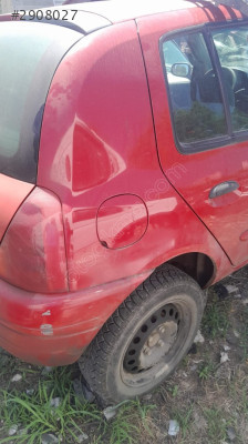Clio 2 hb sag arka camurluk kesme yedek parça