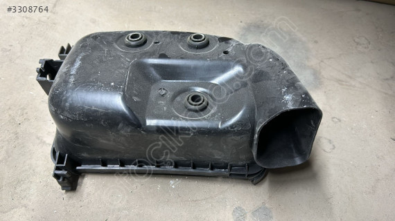 Toyota corolla 09-13 1.8L  HAVA KAZAN ALT KAPAĞI 177010T041