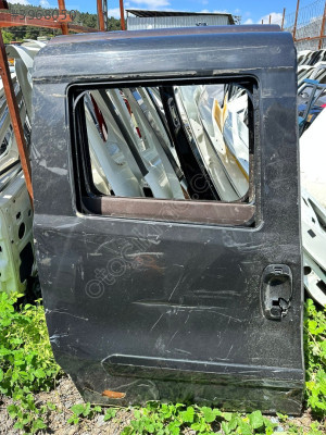 FİAT DOBLO SAĞ ARKA SÜRGÜLÜ KAPI ORJİNAL ÇIKMA 2009-2023