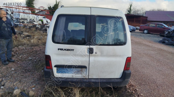 Partner Berlingo sağ sol bagaj kapağı