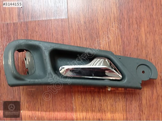 MERCEDES W203 C KASA ARKA SAĞ İÇ KAPI KOLU KAPLAMASI A2037370488