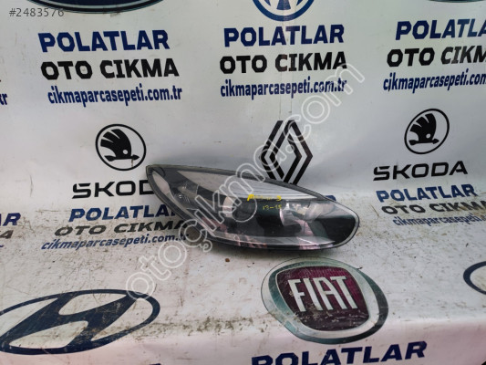 Renault Megane 3 ön sağ far orijinal mercekli