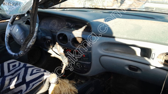 Megane 1 torpido yedek parça