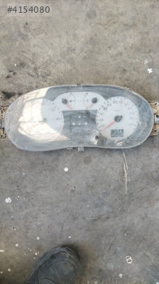 Renault Clio 2 kilometre saati