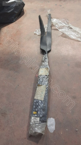 citroen c6  sağ sol ön tampon bıyıkları sıfır yeni