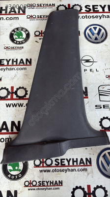 6K4867240B seat cordoba 2001 sağ orta direk alt kaplaması