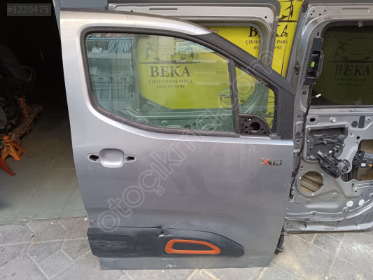 OPEL COMBO E SAĞ ÖN KAPI DOLU ÇIKMA ORJİNAL YEDEK PARÇA