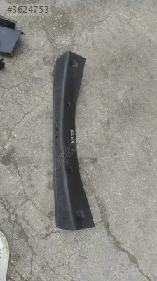 FORD KUGA ARKA PANEL PLASTİGİ CIKMA