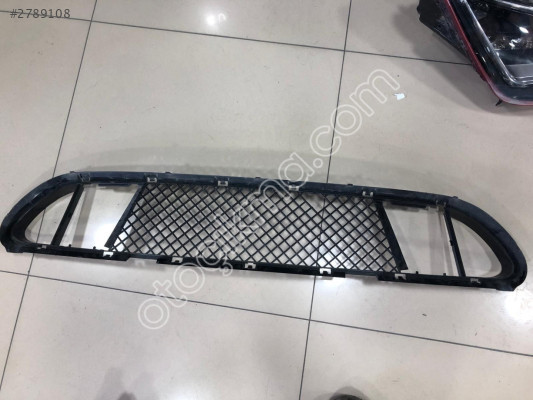 BMW 5 SERİ E60 M ÖN TAMPON ORTA IZGARA YS