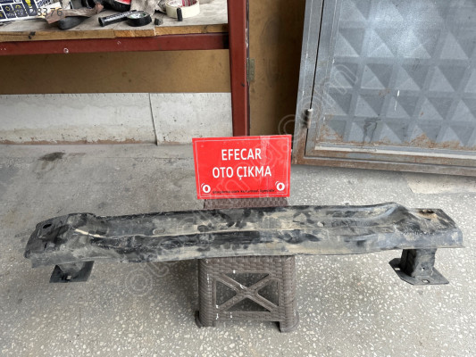 Renault Captur Arka Tampon Demiri