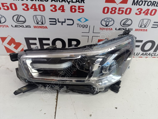 TOYOTA HİLUX LEDLİ SOL FAR ÇIKMA ORİJİNAL PARÇA 2020-2025