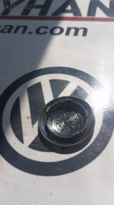 6Q0412359 Seat Leon 2015 ön amortisör kapak