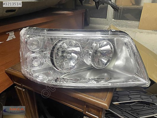 TRANSPORTER T5 CARAVELLE SAĞ FAR DEPO MARKA SIFIR