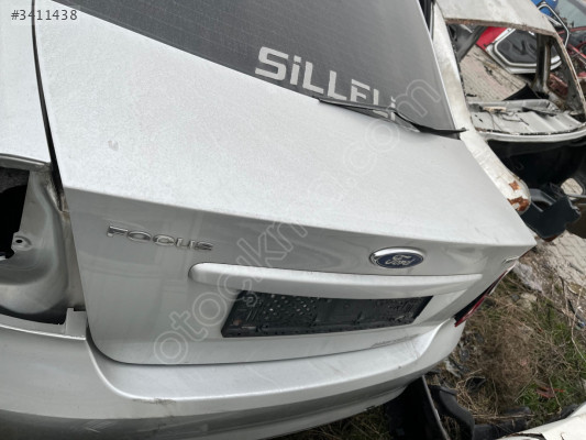 FORD FOCUS ARKA BAGAJ KAPAĞI