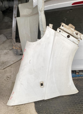 opel vivaro 2007 çıkma sağ ön çamurluk (son fiyat)