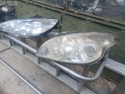 Hyundai i30 Eski Kasa Sol Far - Çıkma ve Mermekli