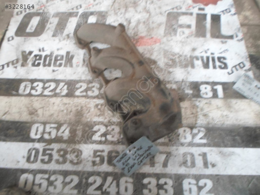 TOYOTA HİLUX LN106 1990-1997 4X4 ÇATLAK EGSOZ MANİFOLDU