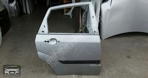 FORD FOCUS 1 SAĞ ARKA KAPI