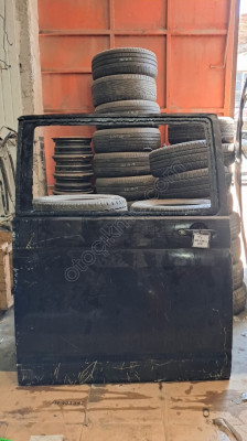 SÜRGÜLÜ KAPI SAĞ - T 5 - 7LA843108