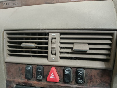 MERCEDES W202 GÖĞÜS HAVALANDIRMA IZGARALARI