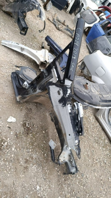 VW CADDY SAĞ ÖN PODYA SACI ÇIKMA ORJİNAL