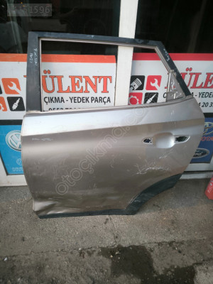 Hyundai Tucson sol arka kapı orijinal çıkma