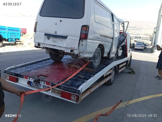 Mitsubishi panelvan bagac kapısı dolu