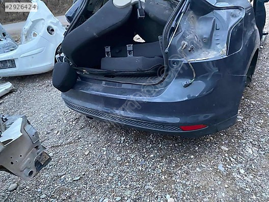 Ford focus 3 hb arka tampon EMR OTOMATİV