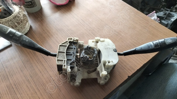 Proton far silecek kolu