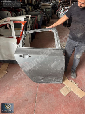 OTO CEM'DEN ÇIKMA OPEL ASTRA J SAĞ ARKA KAPI