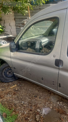 2003 Peugeot Partner Citroen Berlingo sol ön kapı